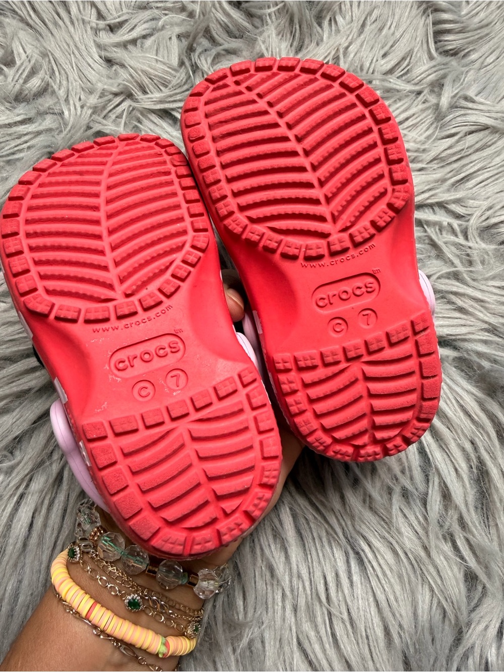CROCS Kids Red and Pink Minnie Mouse Polka Dot Clogs with Heart Charm - Picture 6 of 6